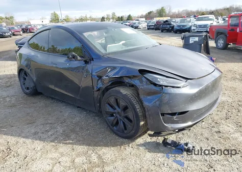2025 Tesla Model Y Long Range Dual Motor All-Wheel Drive из США, поврежденный, VIN 7SAYGDEE5SA361917